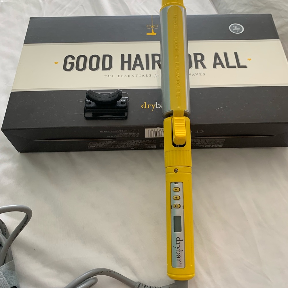 Drybar curling iron